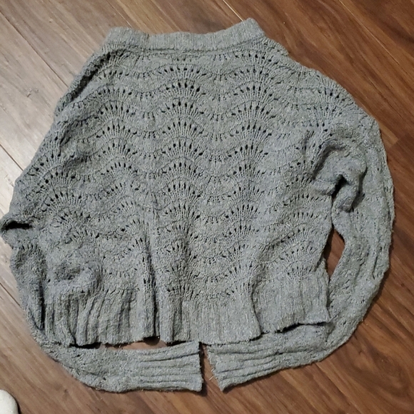 American Eagle Outfitters Gray Textured Knit Sweater - Picture 4 of 4